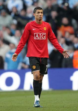 皇马1分钟2球反超！维尼修斯一条龙破门，巴尔韦德抢断助攻